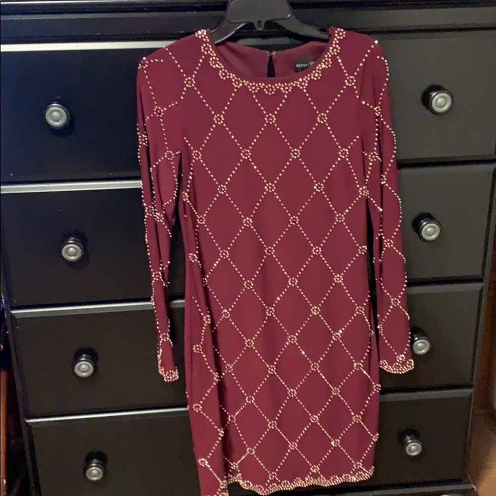 Dress red